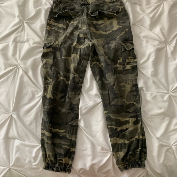 baggy camo jeans